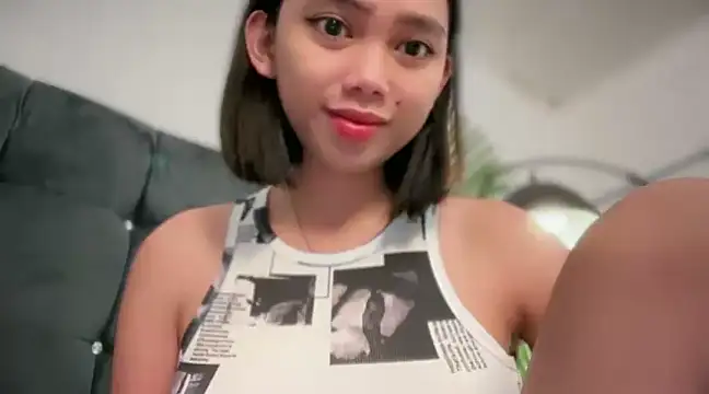 Snapshot of GenesisCastillano chatting on March 14, 2025, 5:02 pm GenesisCastillano online show from March 14, 2025, 5:02 pm