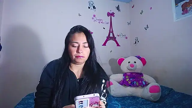 hanna girl21 online show from January 11, 2026, 1:32 am