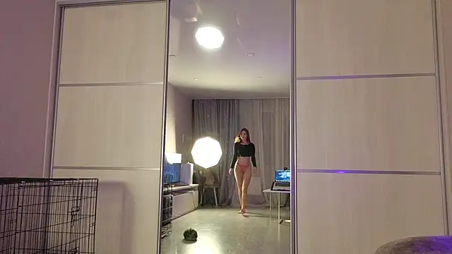 LovelyKatea online show from November 25, 2025, 12:49 pm