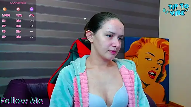 iris nikhols online show from November 11, 2025, 4:12 am