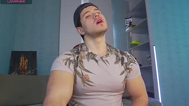 Snapshot of Arilas_ chatting on March 23, 2025, 7:20 am Arilas online show from March 23, 2025, 7:20 am