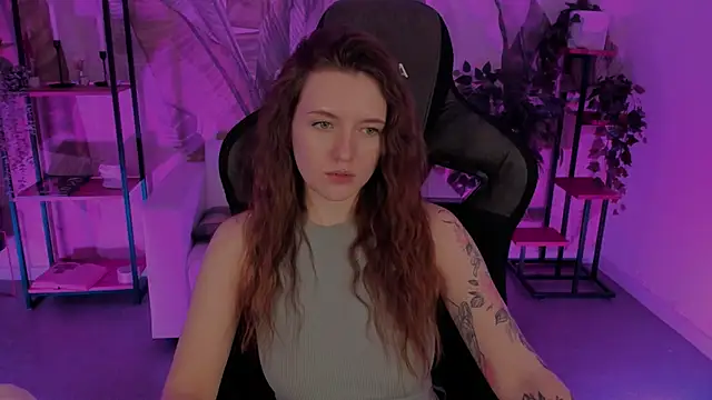 JennyDens online show from March 6, 2025, 5:46 am