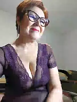 Snapshot of Fire_Night chatting on December 11, 2024, 1:17 pm Fire Night online show from December 11, 2024, 1:17 pm