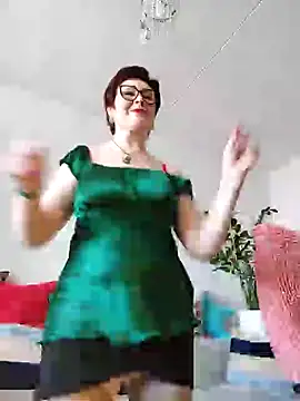 Snapshot of Fire_Night chatting on March 5, 2025, 8:54 am Fire Night online show from March 5, 2025, 8:54 am