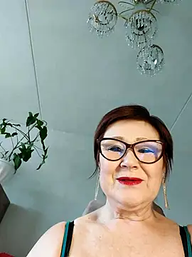 Snapshot of Fire_Night chatting on September 9, 2025, 8:25 am Fire Night online show from September 9, 2025, 8:25 am