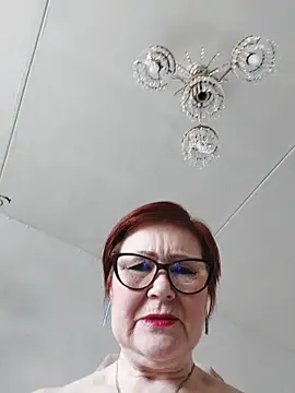 Snapshot of Fire_Night chatting on November 28, 2025, 7:33 am Fire Night online show from November 28, 2025, 7:33 am