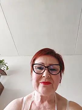 Snapshot of Fire_Night chatting on June 12, 2026, 7:40 am Fire Night online show from June 12, 2026, 7:40 am