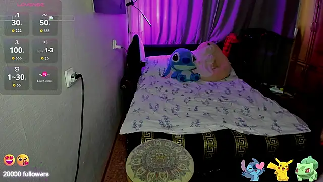 Snapshot of monica__elder chatting on May 7, 2026, 7:25 am monica elder online show from May 7, 2026, 7:25 am