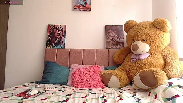 Snapshot of thamarajane chatting on June 4, 2026, 5:52 pm thamarajane online show from June 4, 2026, 5:52 pm