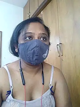 sexynayan23 online show from April 1, 2026, 5:19 am