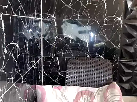 MissKeanna online show from December 25, 2024, 7:02 pm