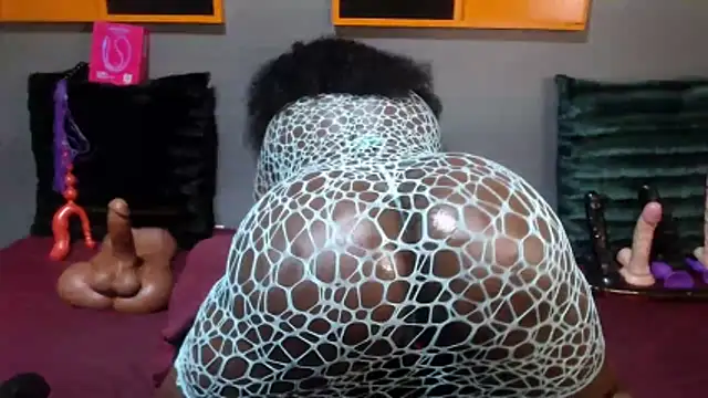 Snapshot of DarkNSpicy4U chatting on November 26, 2025, 4:13 am DarkNSpicy4U online show from November 26, 2025, 4:13 am