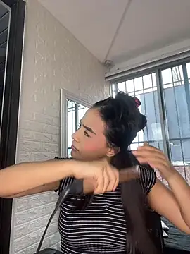 Little Amber6 online show from February 5, 2025, 8:46 pm