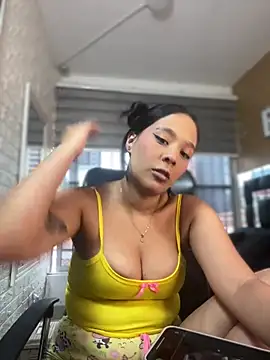 Little Amber6 online show from February 25, 2025, 9:02 pm