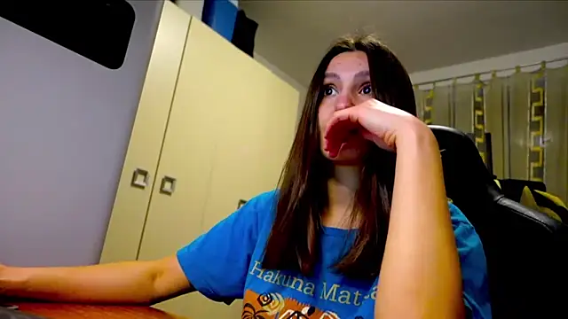 GodlyTheia online show from March 12, 2026, 7:42 pm