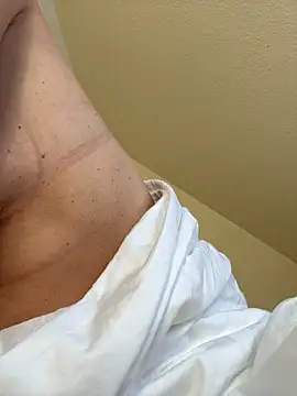 Snapshot of CutieEmy chatting on September 10, 2025, 9:09 am CutieEmy online show from September 10, 2025, 9:09 am