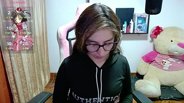 Maggie Fox3 online show from December 2, 2024, 3:26 am