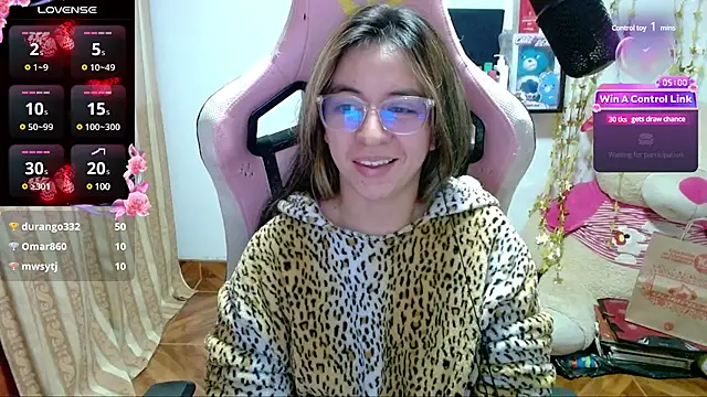 Maggie Fox3 online show from January 21, 2025, 4:54 am