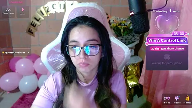Snapshot of Maggie_Fox3 chatting on June 6, 2026, 1:54 am Maggie Fox3 online show from June 6, 2026, 1:54 am