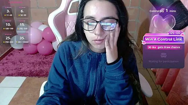 Snapshot of Maggie_Fox3 chatting on June 16, 2026, 5:32 am Maggie Fox3 online show from June 16, 2026, 5:32 am