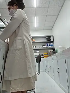 Snapshot of HinaLovely chatting on February 23, 2026, 3:59 am HinaLovely online show from February 23, 2026, 3:59 am