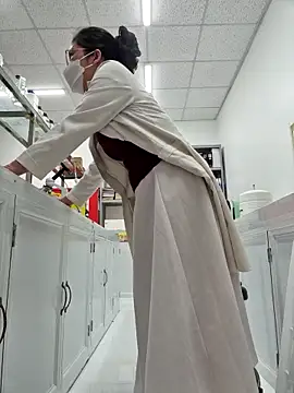 Snapshot of HinaLovely chatting on February 23, 2026, 9:34 pm HinaLovely online show from February 23, 2026, 9:34 pm