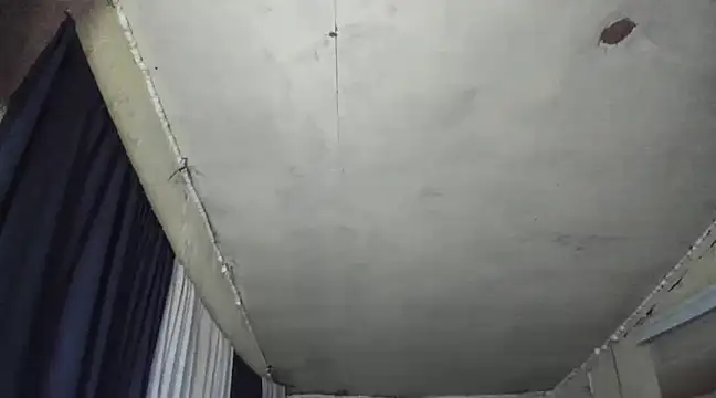 Alwinafox online show from February 27, 2025, 8:09 pm