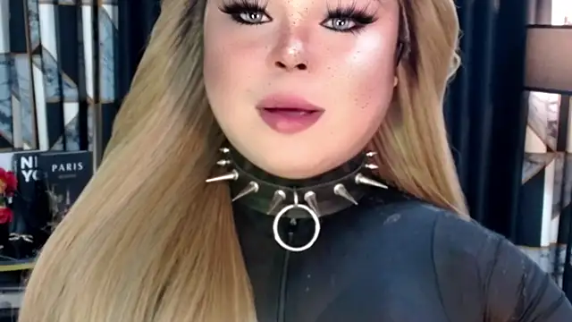 Snapshot of Mistress_DOMnicaaxx chatting on November 9, 2025, 12:14 pm Mistress DOMnicaaxx online show from November 9, 2025, 12:14 pm