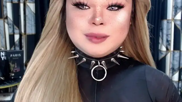 Snapshot of Mistress_DOMnicaaxx chatting on November 16, 2025, 2:55 pm Mistress DOMnicaaxx online show from November 16, 2025, 2:55 pm