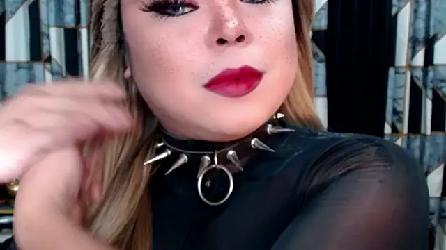 Snapshot of Mistress_DOMnicaaxx chatting on December 14, 2025, 5:29 pm Mistress DOMnicaaxx online show from December 14, 2025, 5:29 pm