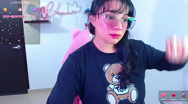 Vannessa  Shy online show from February 12, 2025, 9:11 pm