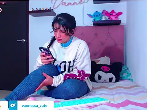 Vannessa  Shy online show from October 26, 2025, 3:12 am