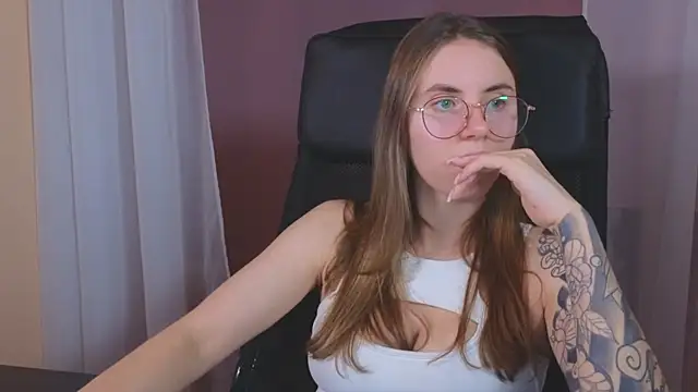 Snapshot of _AnnaStark_ chatting on December 29, 2024, 11:39 pm AnnaStark online show from December 29, 2024, 11:39 pm