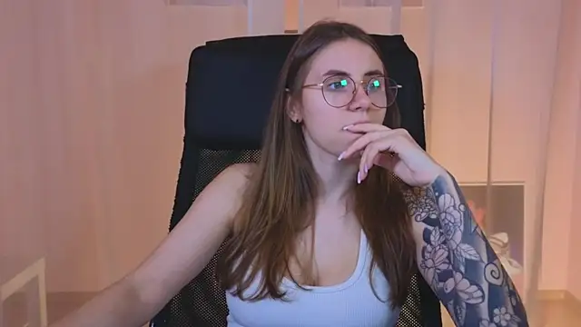 Snapshot of _AnnaStark_ chatting on January 17, 2025, 8:11 pm AnnaStark online show from January 17, 2025, 8:11 pm