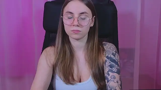 Snapshot of _AnnaStark_ chatting on February 2, 2025, 11:53 pm AnnaStark online show from February 2, 2025, 11:53 pm