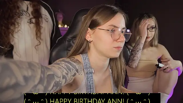 Snapshot of _AnnaStark_ chatting on February 26, 2025, 8:44 pm AnnaStark online show from February 26, 2025, 8:44 pm