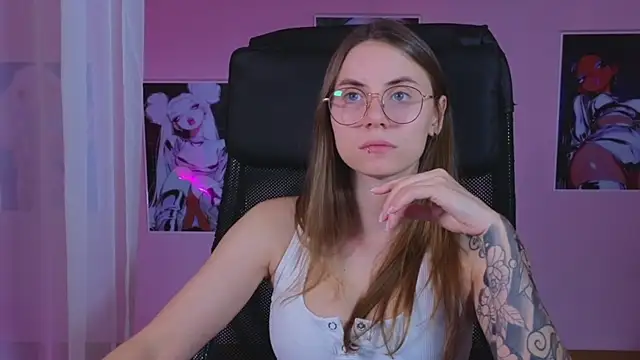 Snapshot of _AnnaStark_ chatting on March 7, 2025, 8:11 pm AnnaStark online show from March 7, 2025, 8:11 pm