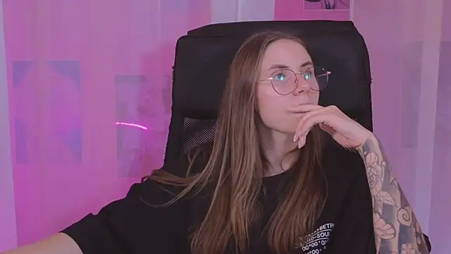 Snapshot of _AnnaStark_ chatting on March 9, 2025, 4:16 am AnnaStark online show from March 9, 2025, 4:16 am