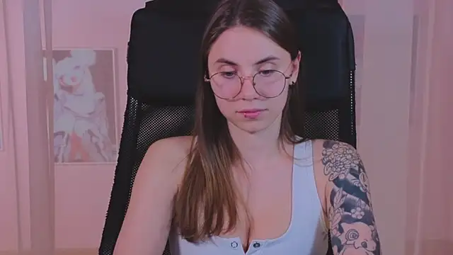 Snapshot of _AnnaStark_ chatting on March 22, 2025, 2:37 am AnnaStark online show from March 22, 2025, 2:37 am