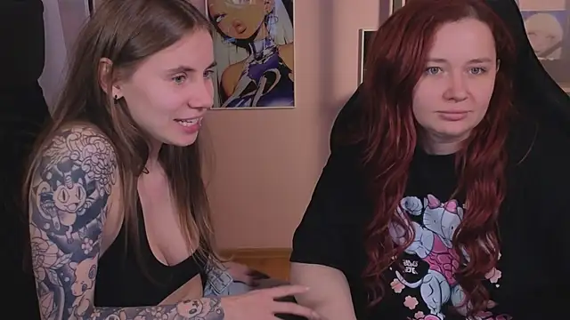 Snapshot of _AnnaStark_ chatting on October 5, 2025, 8:12 am AnnaStark online show from October 5, 2025, 8:12 am