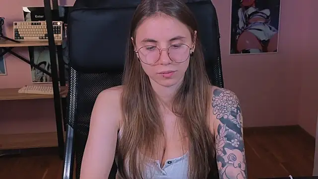 Snapshot of _AnnaStark_ chatting on October 24, 2025, 8:05 pm AnnaStark online show from October 24, 2025, 8:05 pm