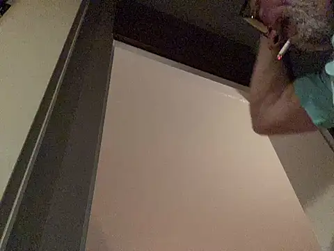 Snapshot of maxximere chatting on February 7, 2026, 7:28 pm maxximere online show from February 7, 2026, 7:28 pm