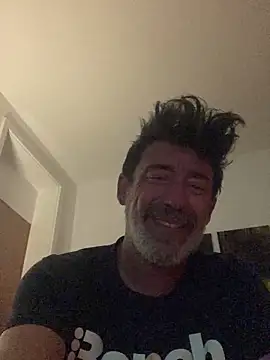 maxximere online show from April 16, 2026, 1:28 am