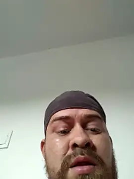 Snapshot of Loolukas chatting on May 29, 2026, 5:44 pm Loolukas online show from May 29, 2026, 5:44 pm