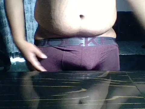 Wildguycums online show from November 4, 2025, 5:56 pm