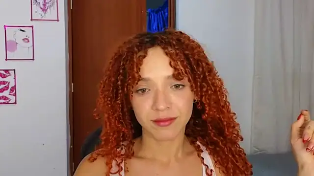 SexyLeilaa online show from November 4, 2025, 1:05 am