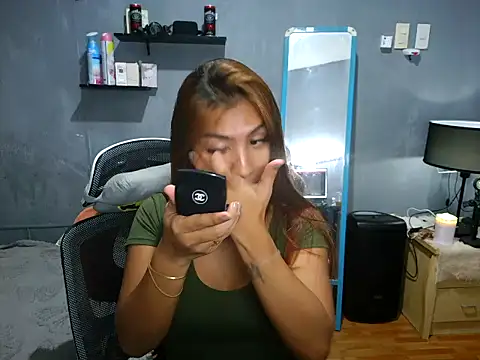 Snapshot of luxxy_grand chatting on November 20, 2025, 6:07 pm luxxy grand online show from November 20, 2025, 6:07 pm