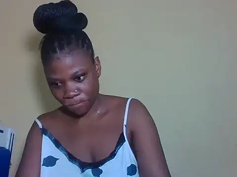 Snapshot of Sweetbaby004 chatting on July 17, 2026, 2:24 pm Sweetbaby004 online show from July 17, 2026, 2:24 pm