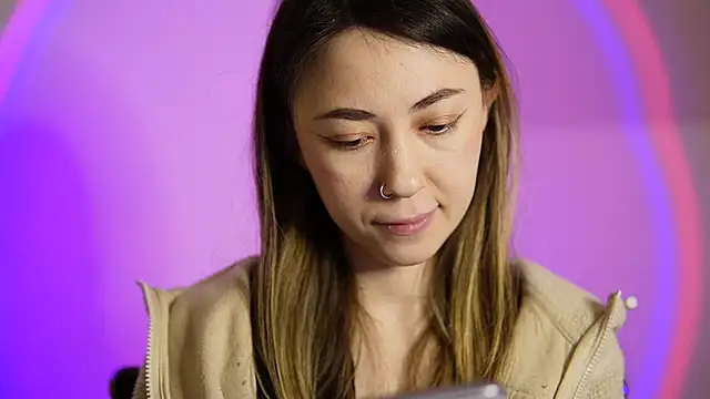 chibi moon  online show from January 27, 2025, 8:17 pm