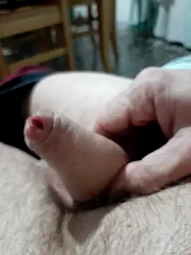 Alex 7422 online show from April 27, 2026, 9:02 pm